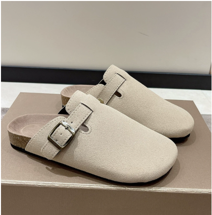 Sabots à enfiler pour homme