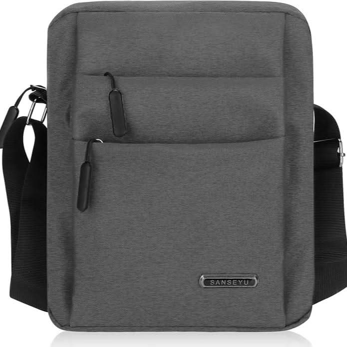 Sac bandoulière homme imperméable avec dispositif anti-vol