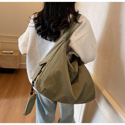 Sac hobo spacieux pour un style au quotidien