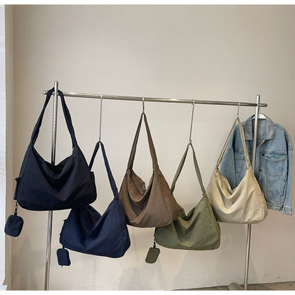 Sac hobo spacieux pour un style au quotidien
