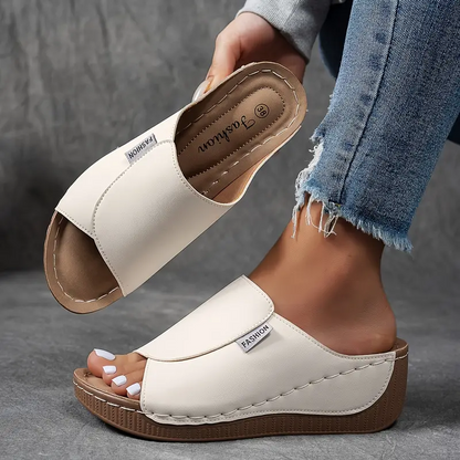 Sandales à enfiler compensées femme