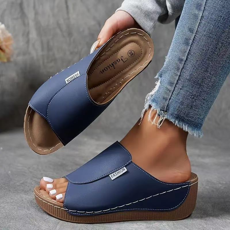 Sandales à enfiler compensées femme