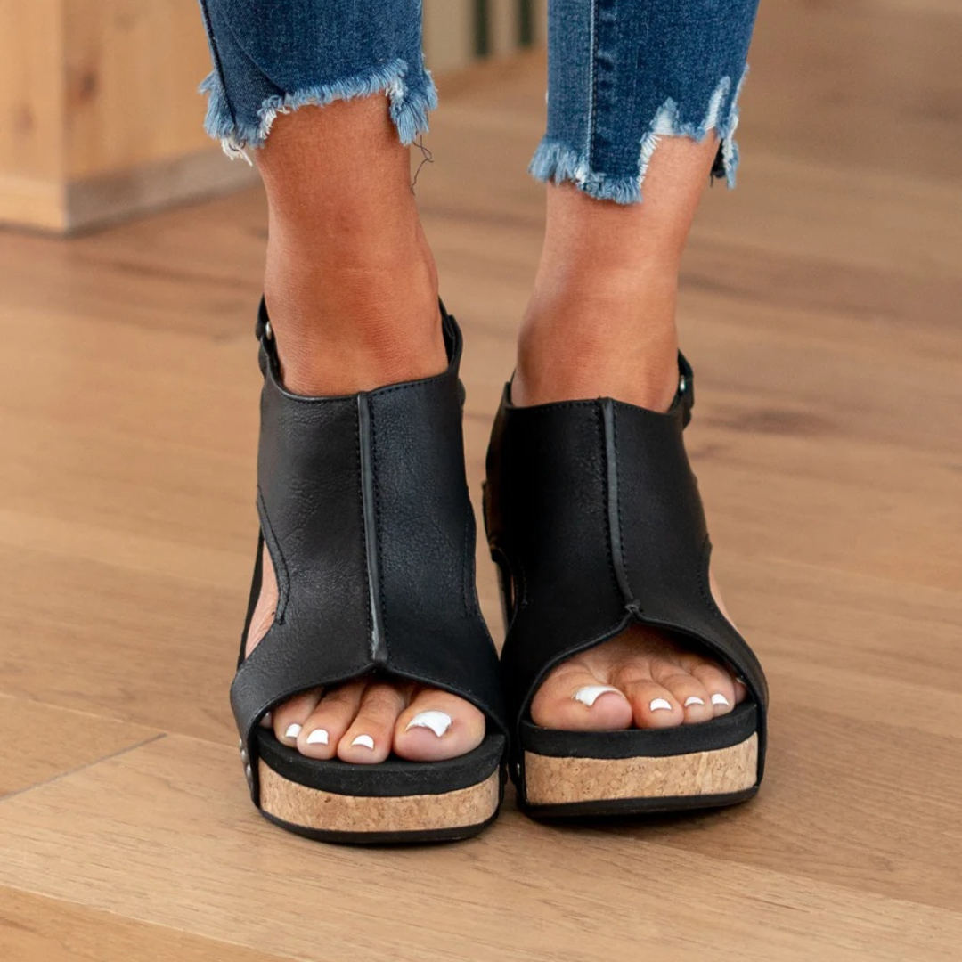Sandales compensées orthopédiques cloutées pour femme