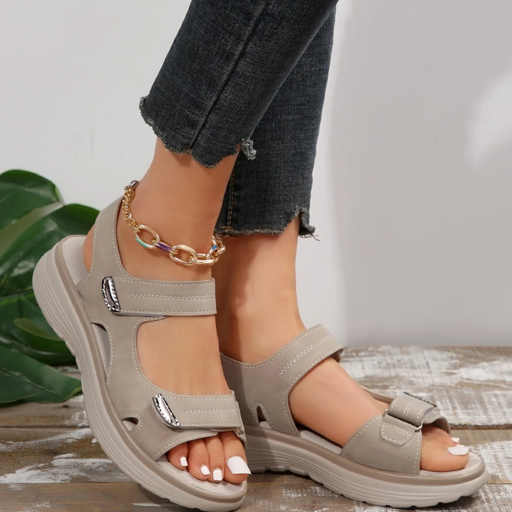 Sandales orthopédiques femme – brides réglables, soutien anatomique, design élégant