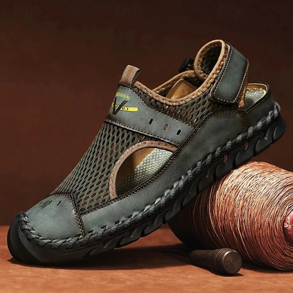 Sandales orthopédiques pour homme à bout fermé