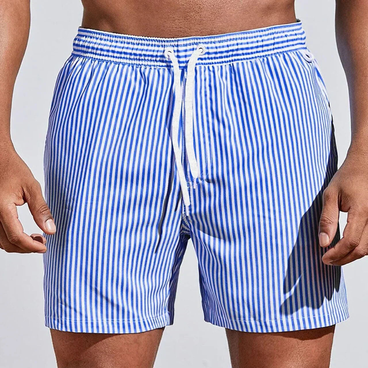 Short de bain sportif à rayures pour homme