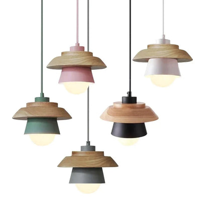 Suspension en bois – design nordique naturel