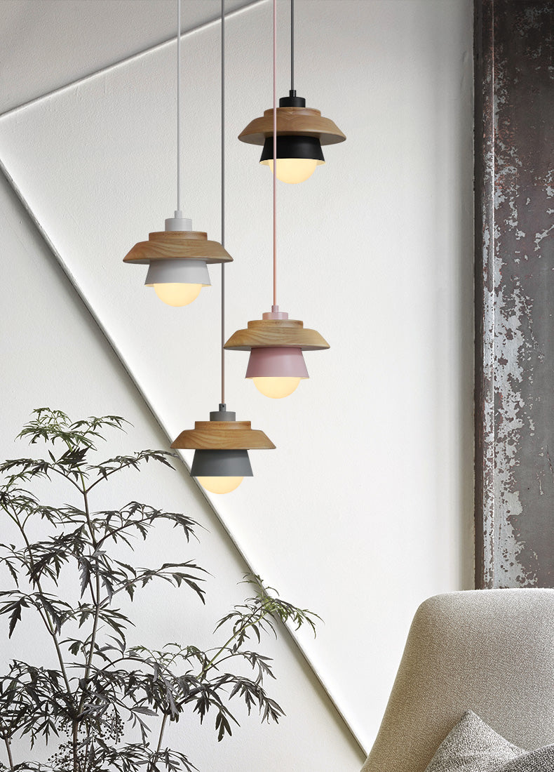 Suspension en bois – design nordique naturel