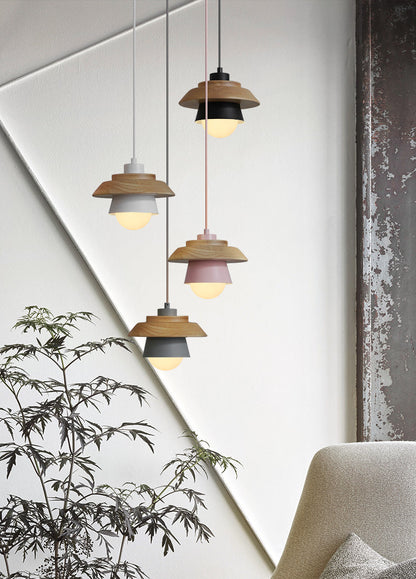 Suspension en bois – design nordique naturel