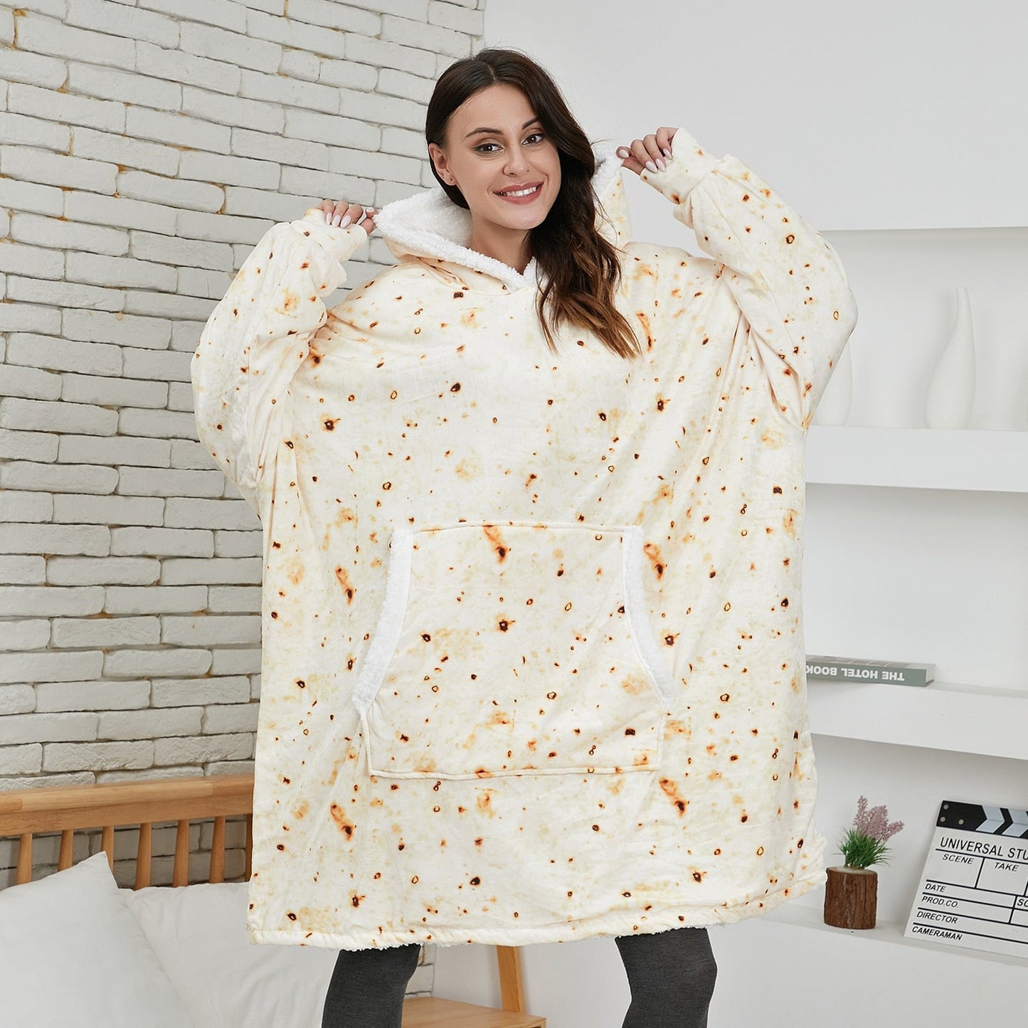 Sweat à capuche et couverture | agréable combinaison d’un sweat à capuche doux et d’une couverture confortable réunis en un seul!