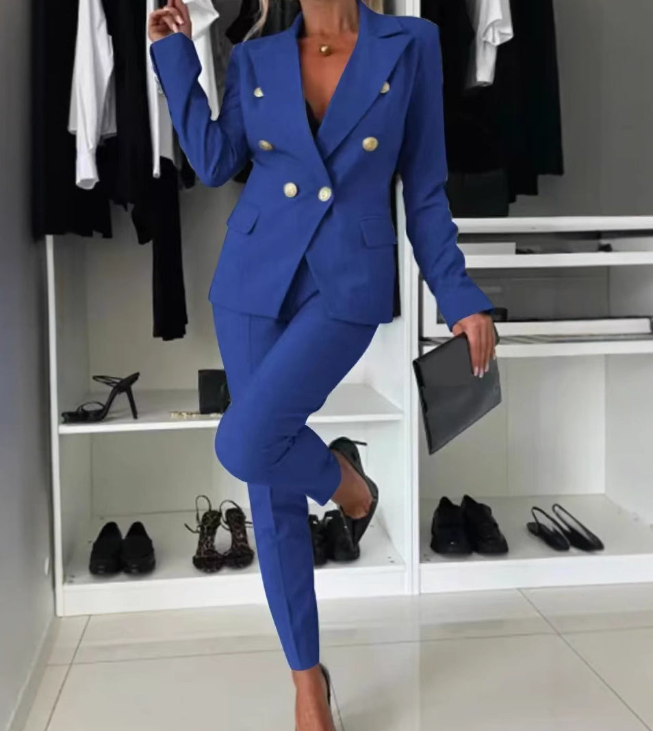 Tailleur pour femme - veste et pantalon cintrés élégants