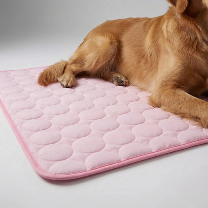 Tapis rafraîchissant matelassé pour animaux de compagnie