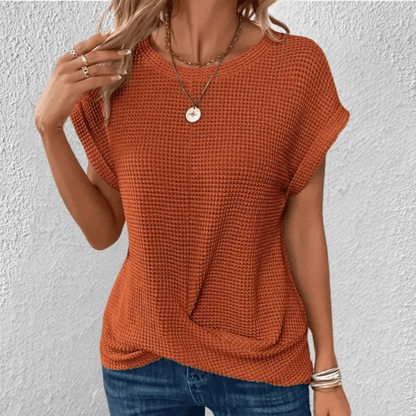 Top femme en maille gaufrée à devant torsadé