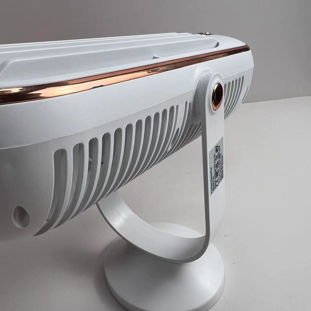 Ventilateur portable à double moteur avec rotation à 720°