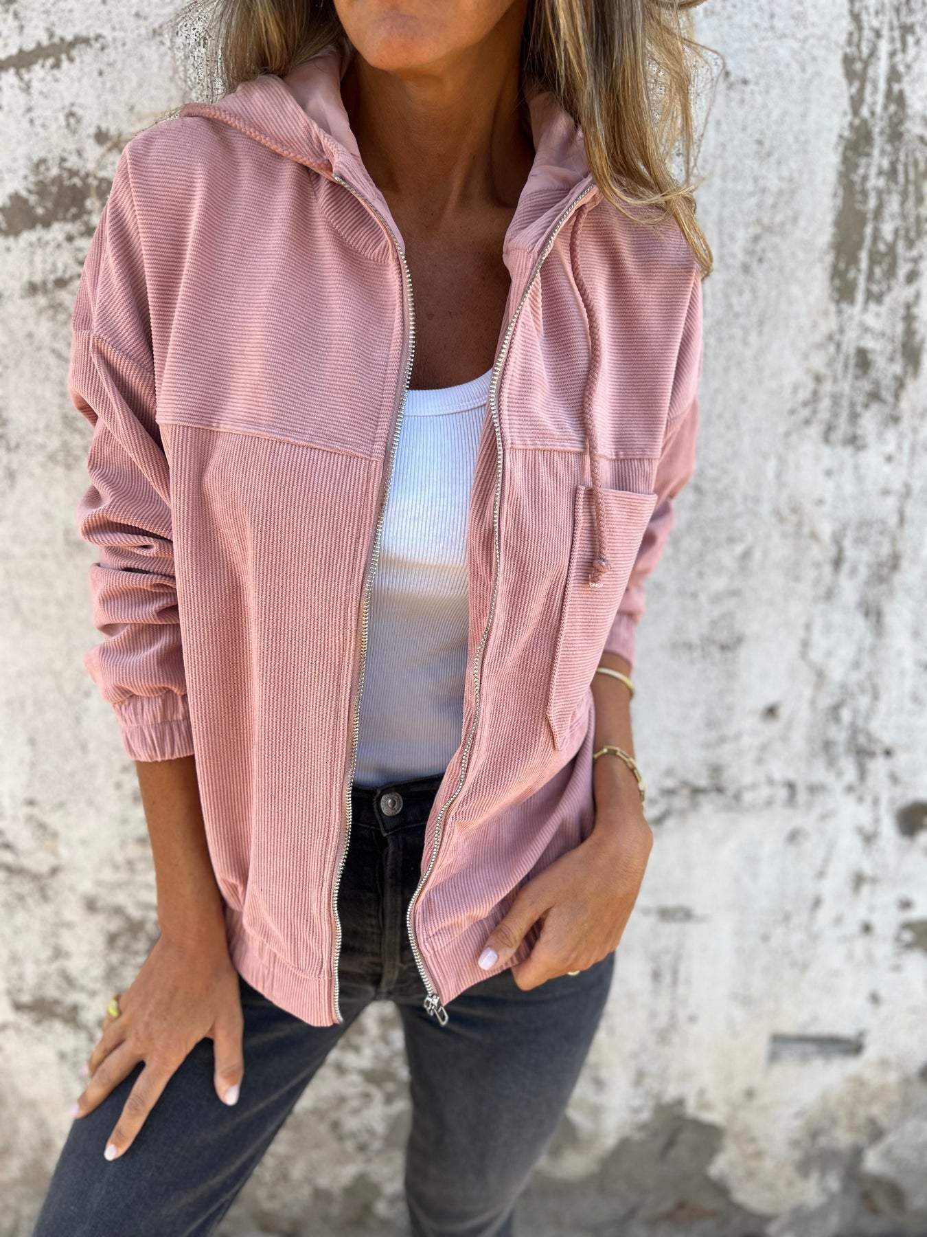Veste à capuche zippée décontractée pour femme - polyvalente et confortable