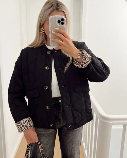 Veste élégante à doublure léopard – chic et moderne