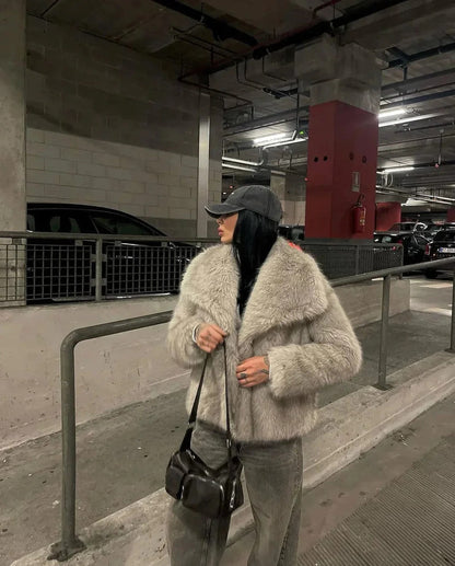 Veste en fourrure oversize pour femme
