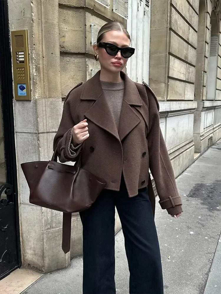 Veste femme courte à double boutonnage