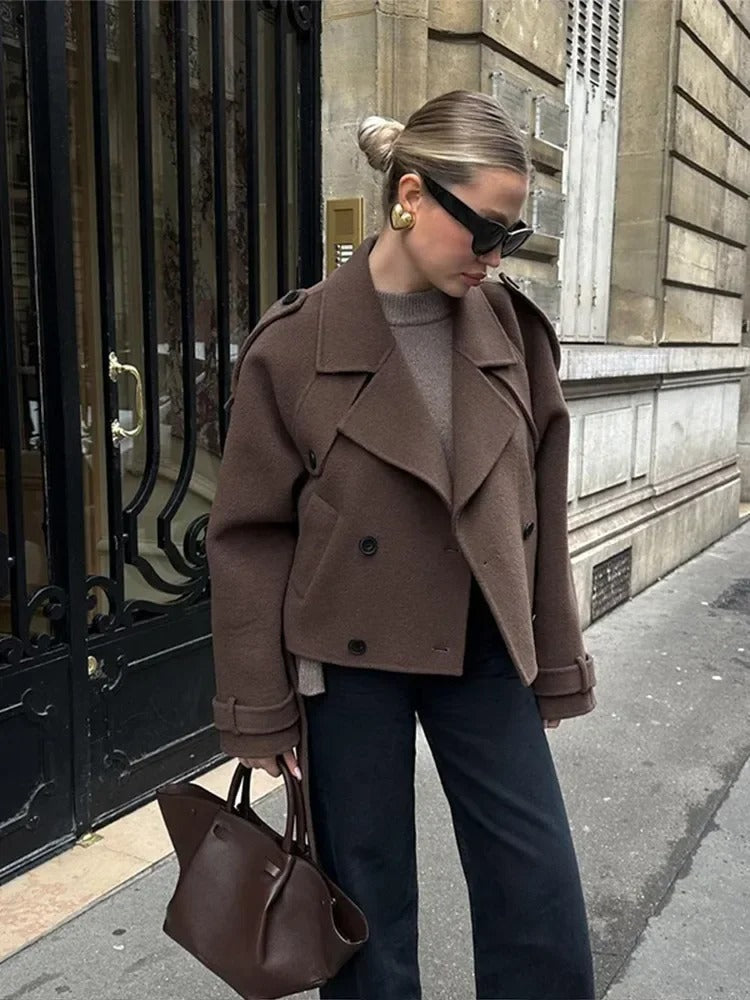 Veste femme courte à double boutonnage
