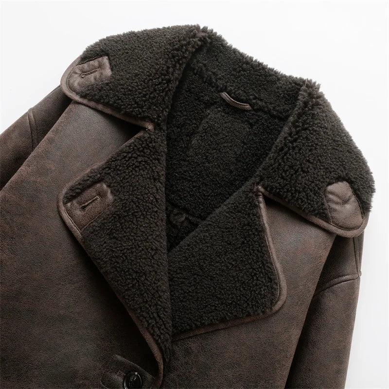Veste femme en mouton retourné à double boutonnage