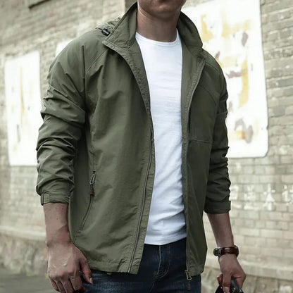Veste légère à capuche pour homme